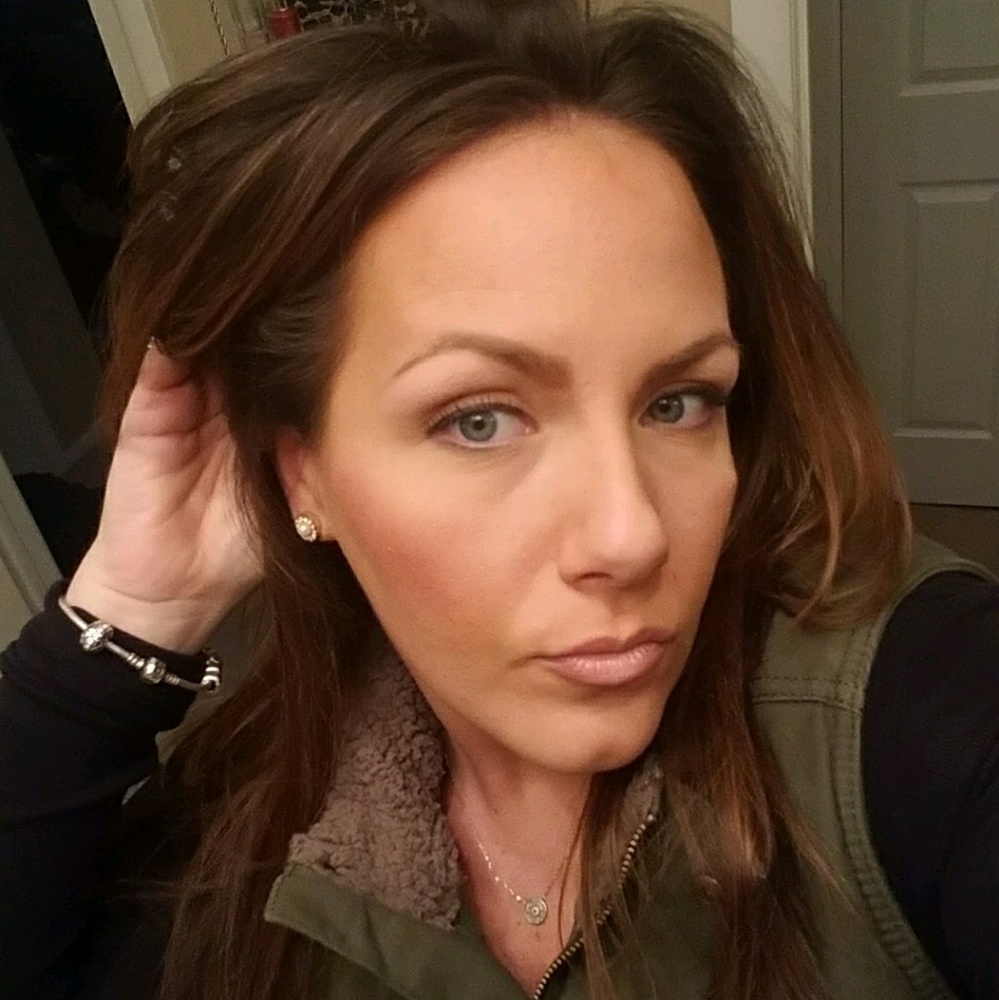 Meet your Posher, Kimberly